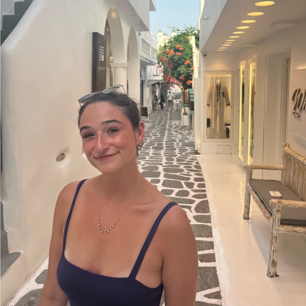 Meet your Posher, Erica